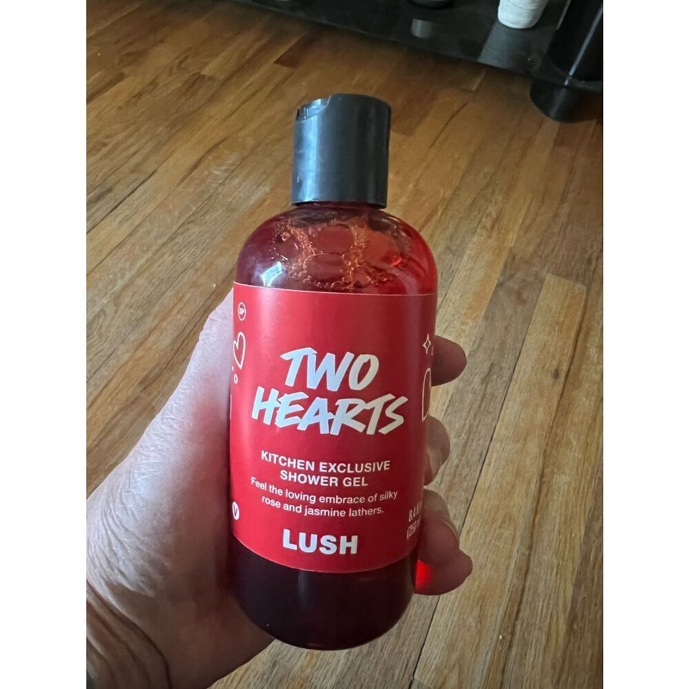 Lush Kitchen Exclusive Two Hearts Shower Gel 8.4 oz BRAND NEW SEALED